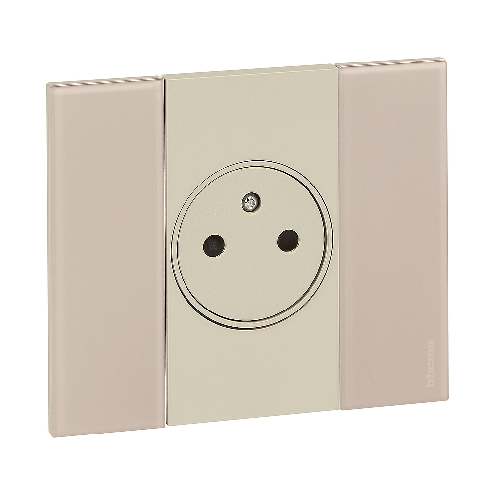 LNW PRISE 2P+T 16A AUTO