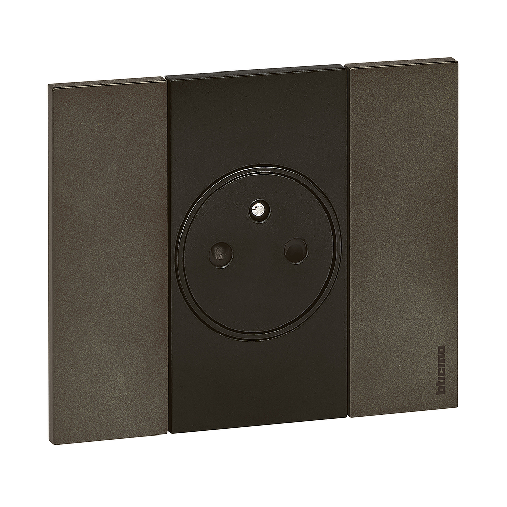 LNW PRISE 2P+T 16A AUTO