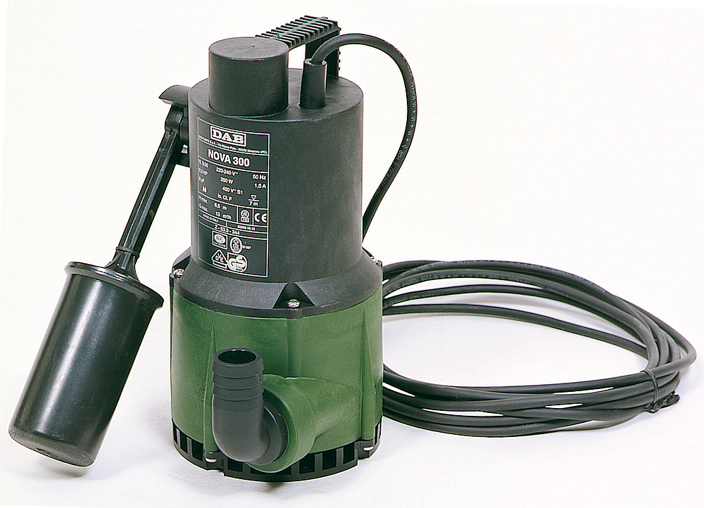 Pompe de relevage  FEKA 600 AUT.(V6) granulométrie: 25mm  cde par flotteur mono 230v 0.55kw 4.3A  d refoul 1  1/4 F