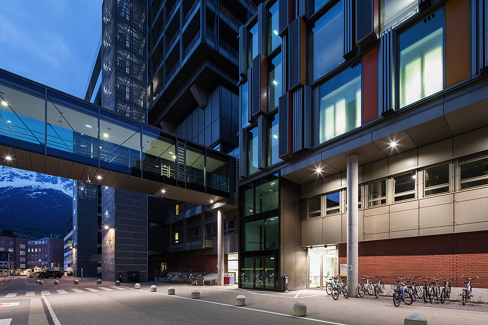 DL ALU DN200 25W/6500K BLC EM