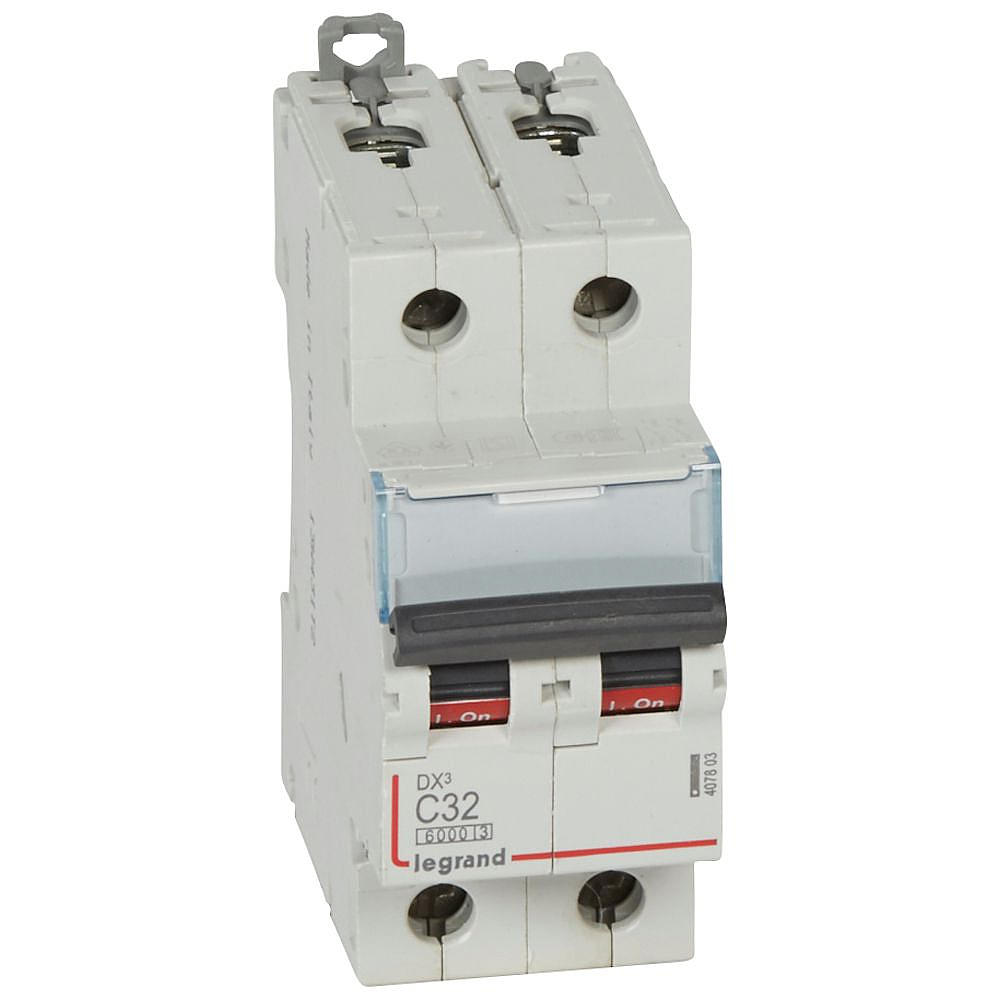 DX3 4P C50 6000A/10KA