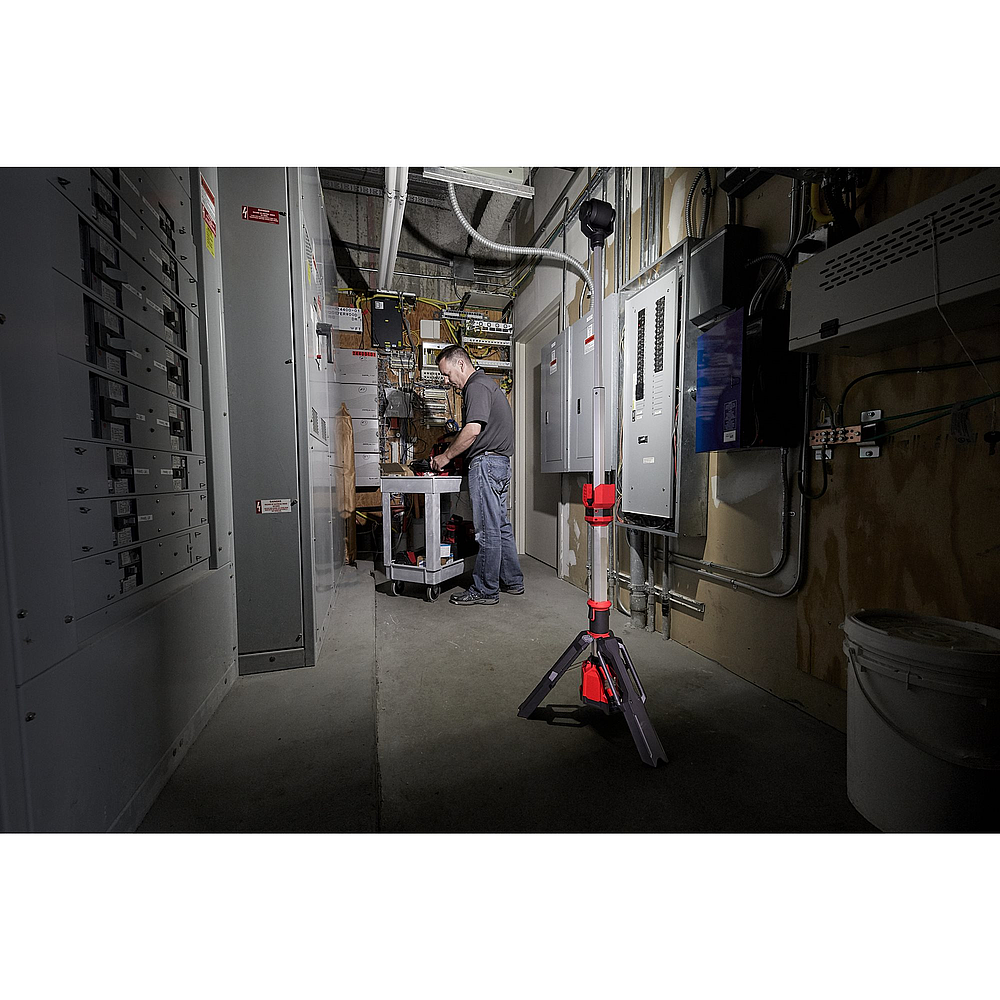 ÉCLAIRAGES EN HAUTEUR