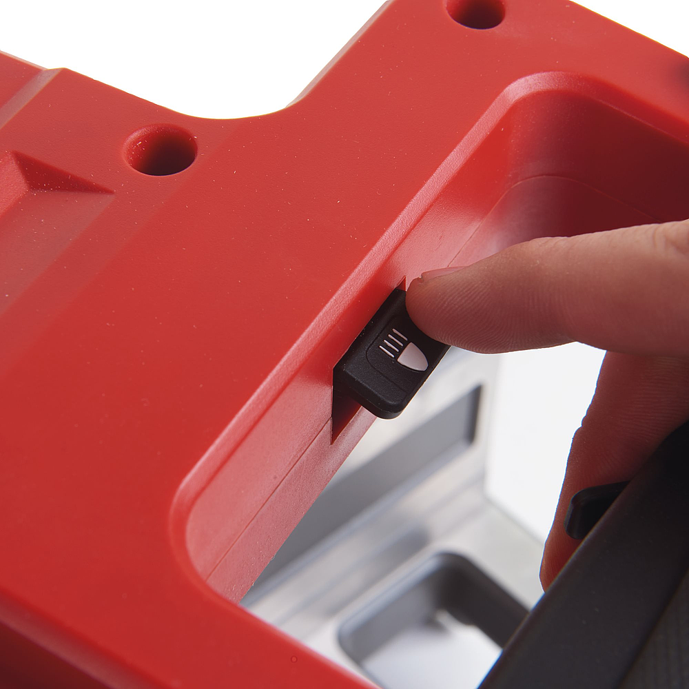 SCIES À ONGLET RADIALES