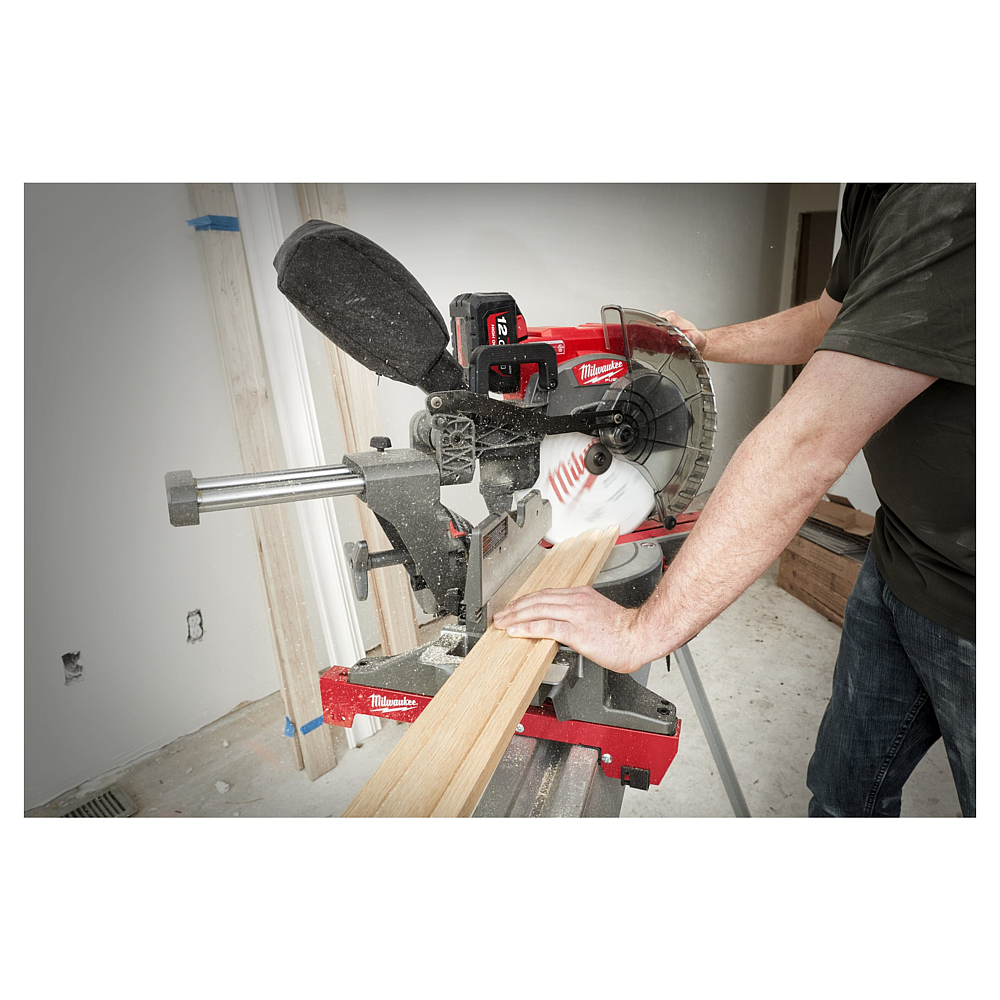 SCIES À ONGLET RADIALES