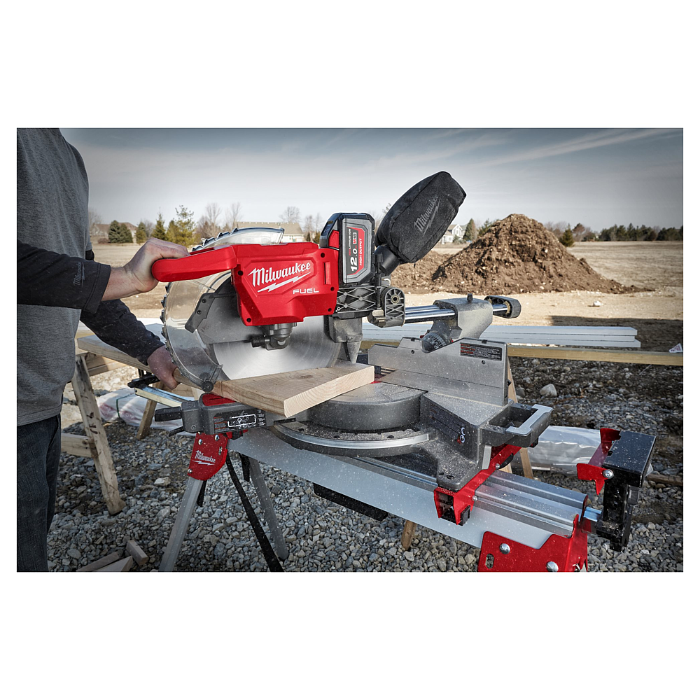 SCIES À ONGLET RADIALES