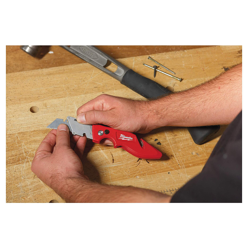 COUTEAUX, CUTTERS & LAMES