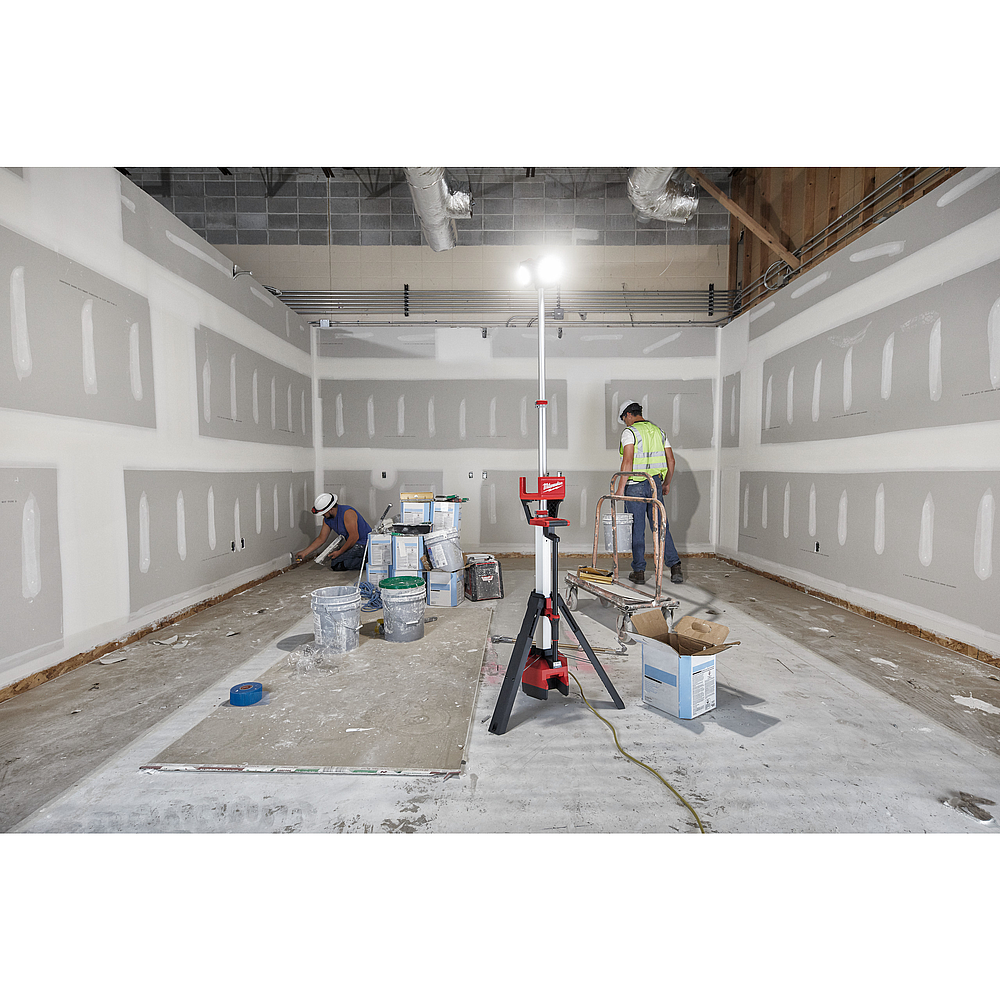 PROJECTEUR TRÉPIED DE CHANTIER HIGH OUTPUT M18 HOSALC-0