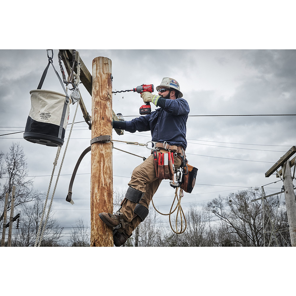 BOULONNEUSE DE CHARPENTE