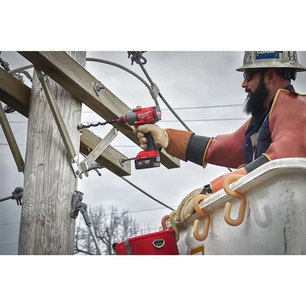 BOULONNEUSE DE CHARPENTE