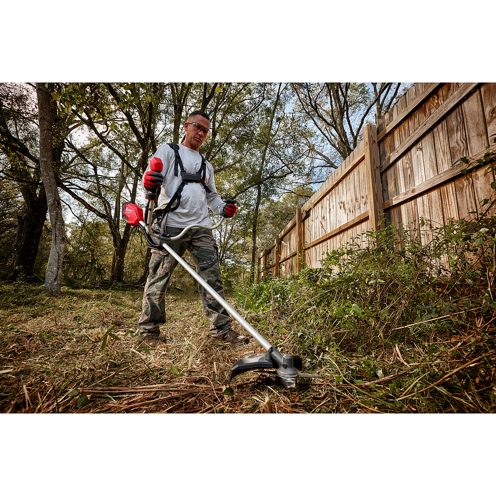 DÉBROUSSAILLEUSES & COUPE-BORDURES