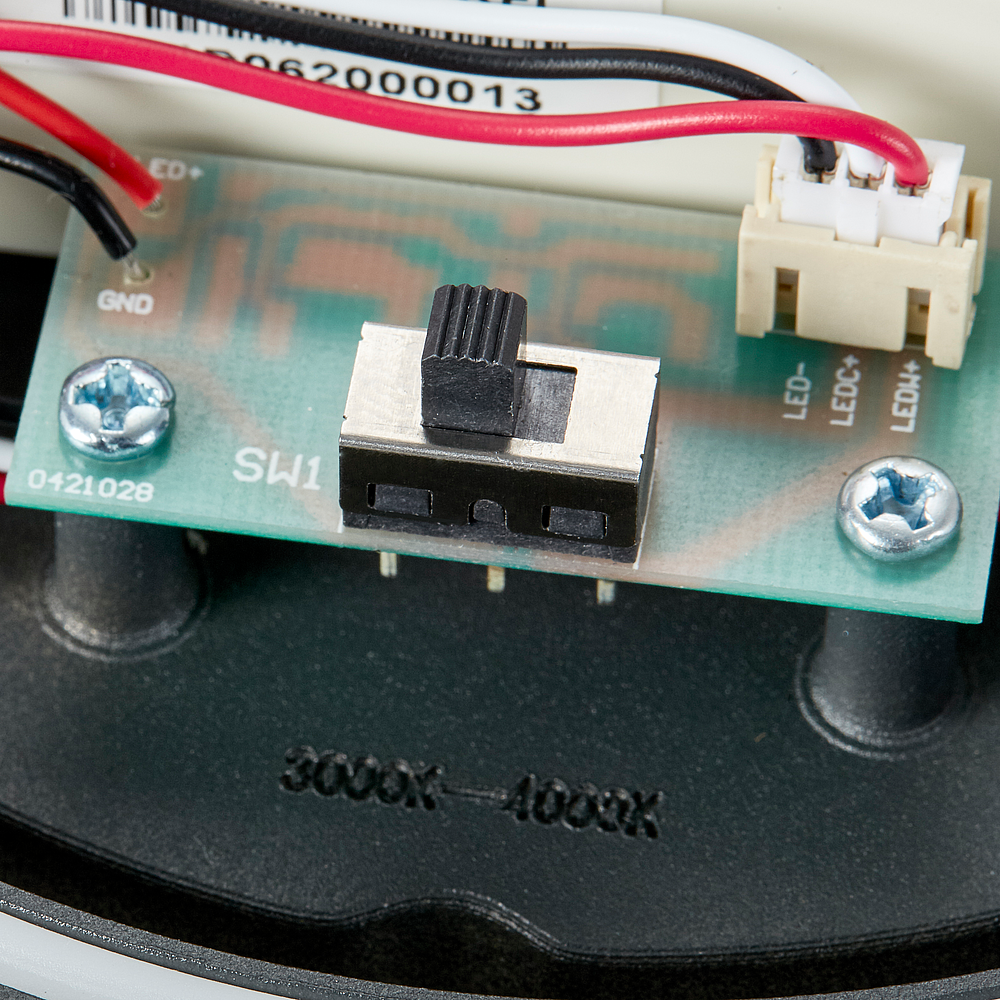 ESKINA D, spot sur tige extéri