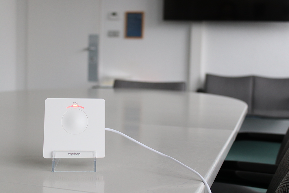 AMUN 716 CO2 MONITOR