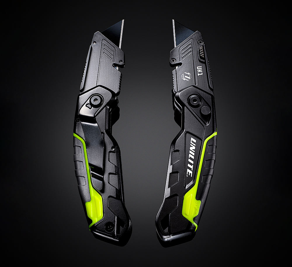 Couteau pliant avec rangement